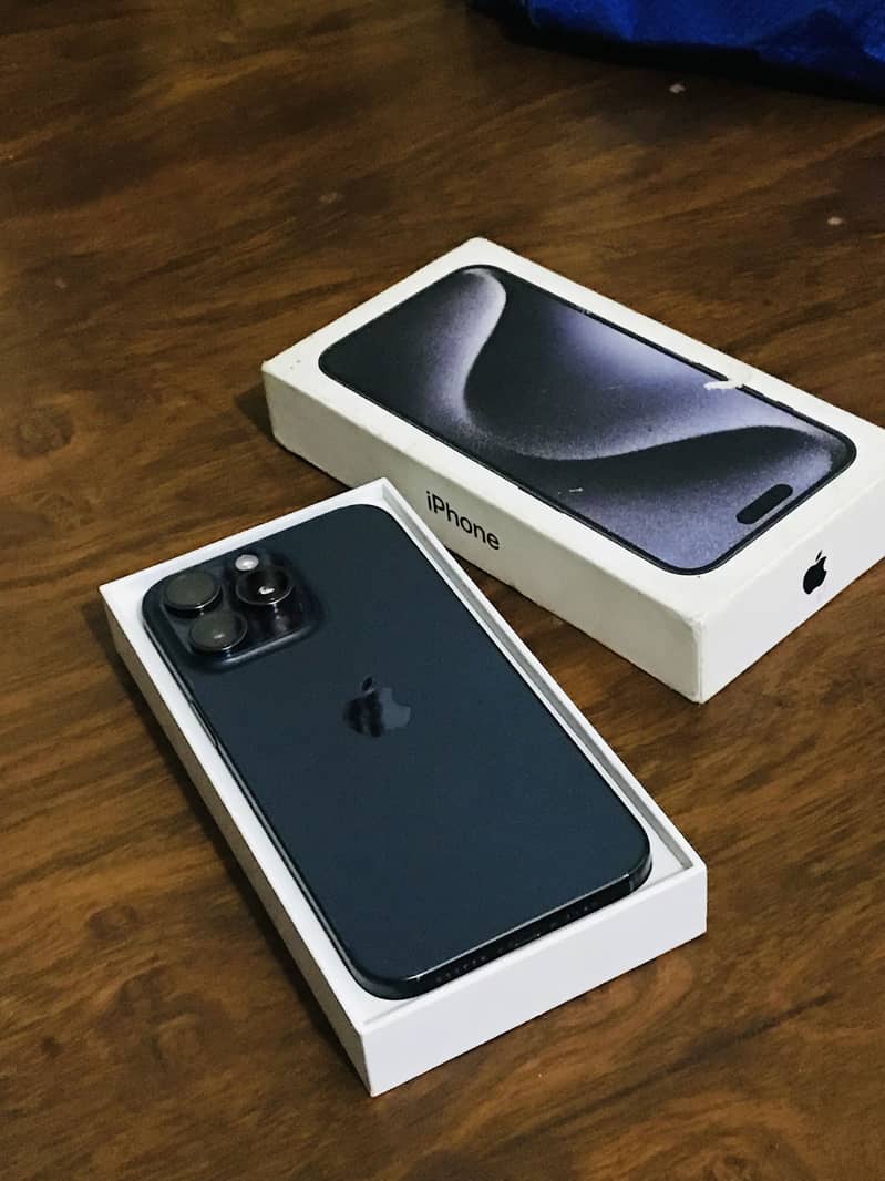 Apple iPhone 15 Pro Max 2