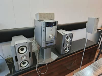 Sony DHC FL7D 5.1 channel hometheater woofers speakers
