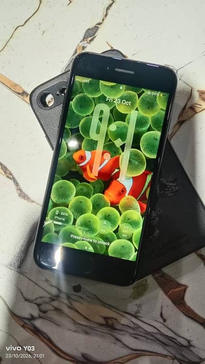 Apple iPhone SE 2022