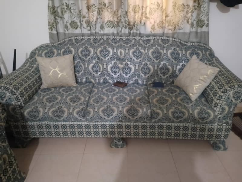 7 seater sofa 0