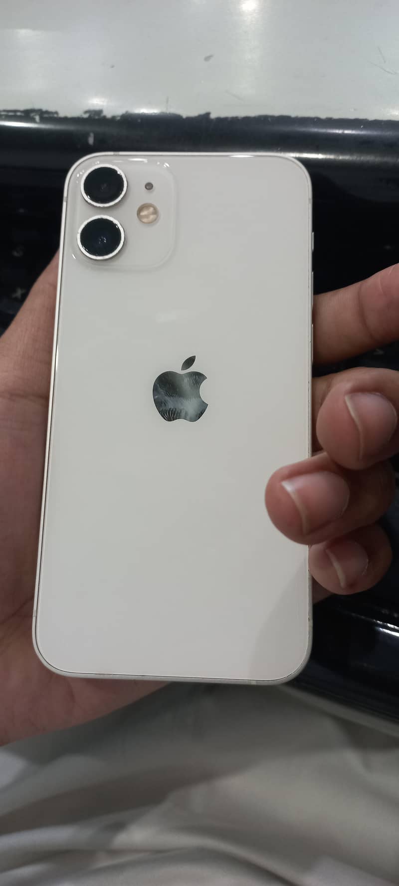 Apple iPhone 12 2