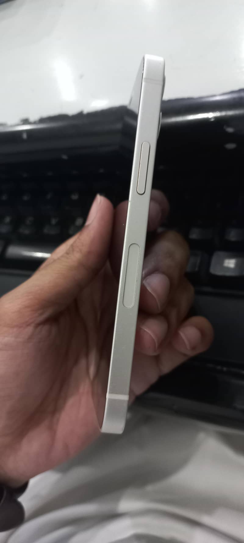 Apple iPhone 12 3