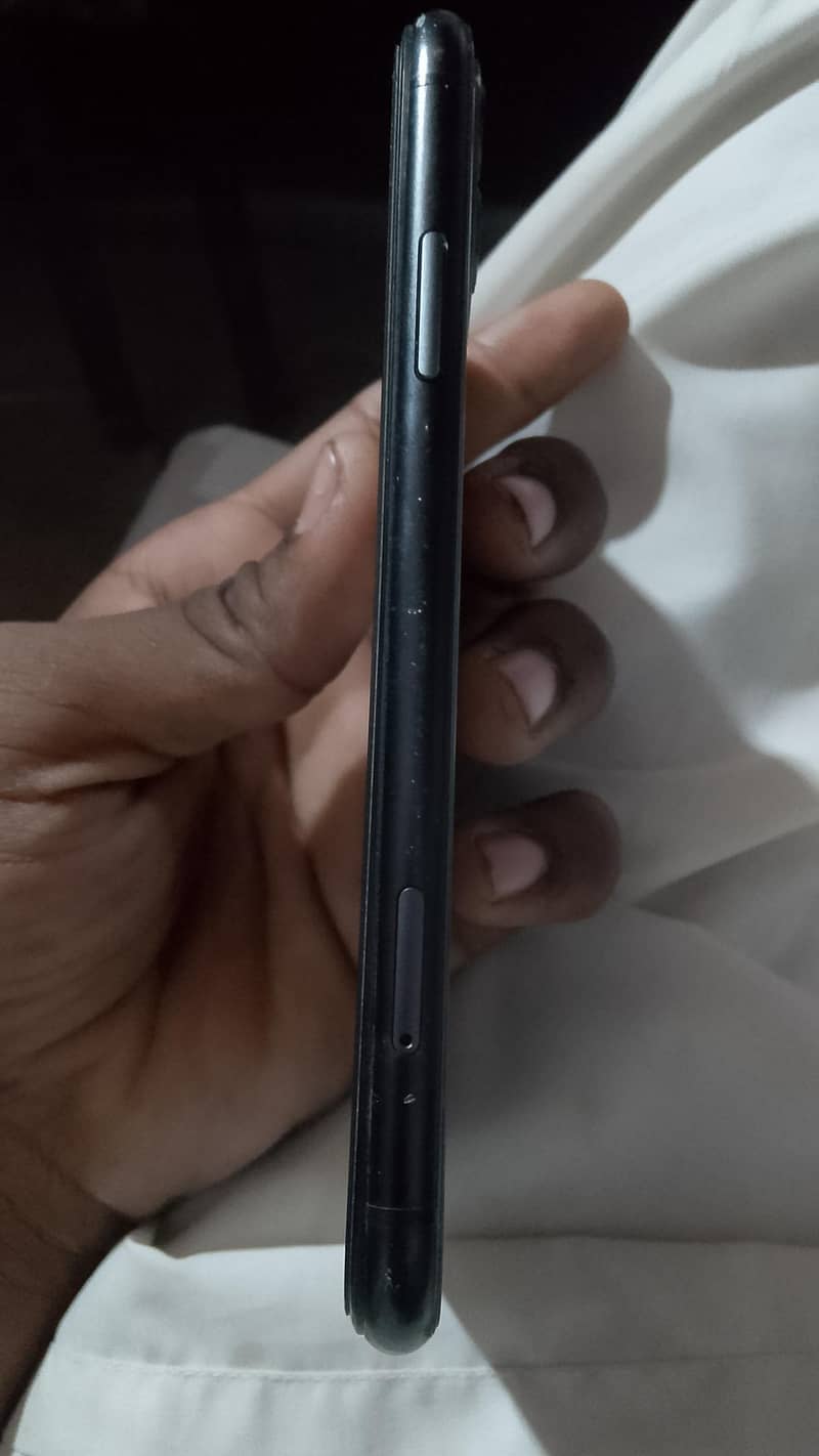 Apple iPhone 11 2