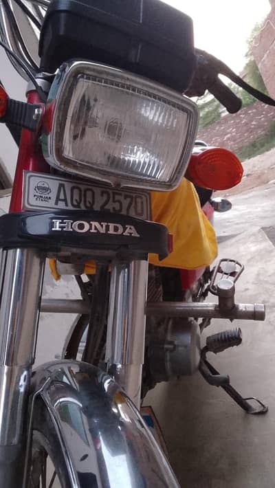 Honad 125 10by9