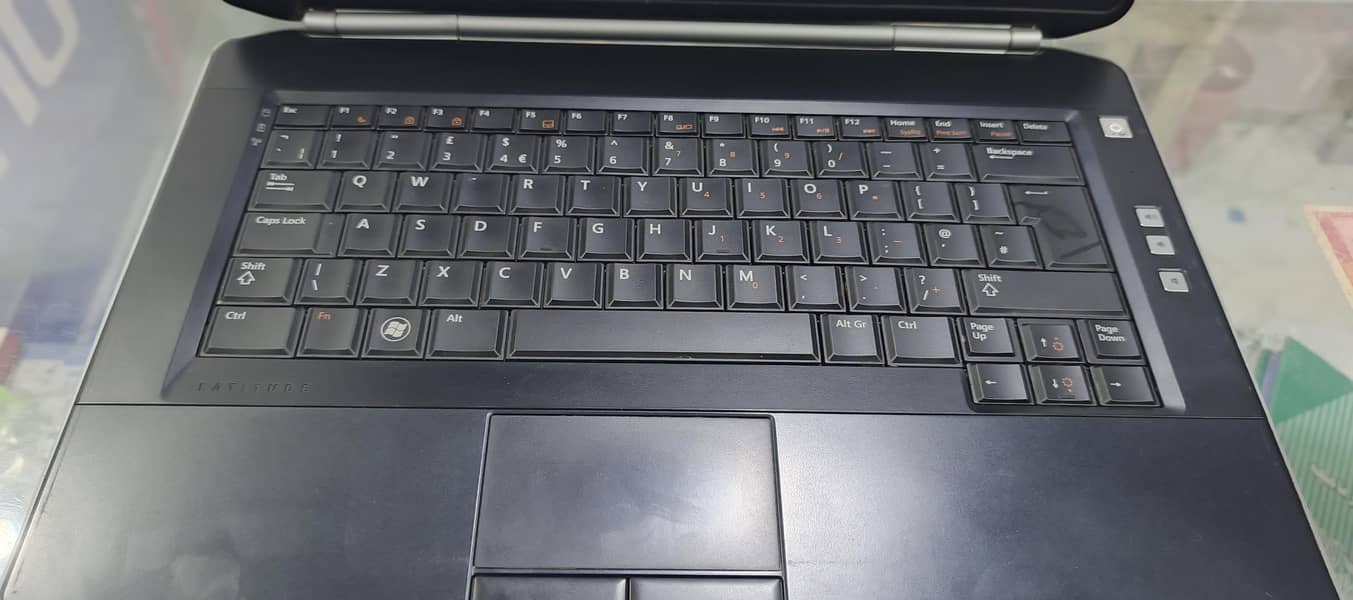 Dell leptop E5420 0