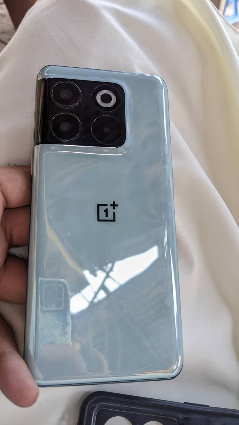 One Plus 10T 1
