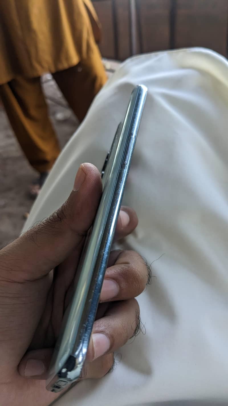 One Plus 10T 3