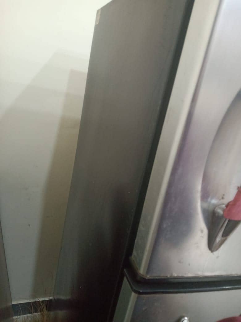 Refrigerator 5