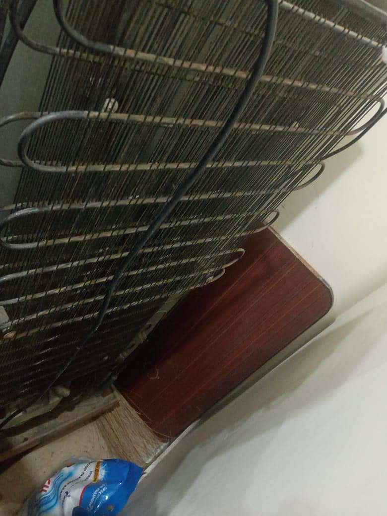 Refrigerator 15