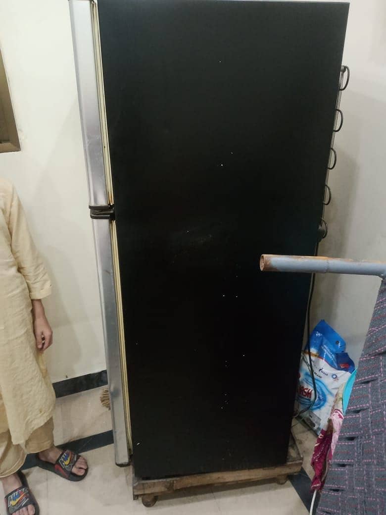 Refrigerator 17