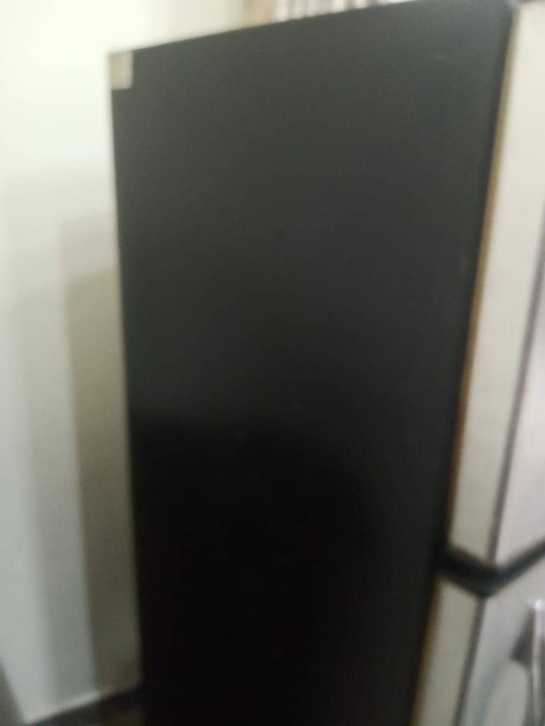 Refrigerator 19