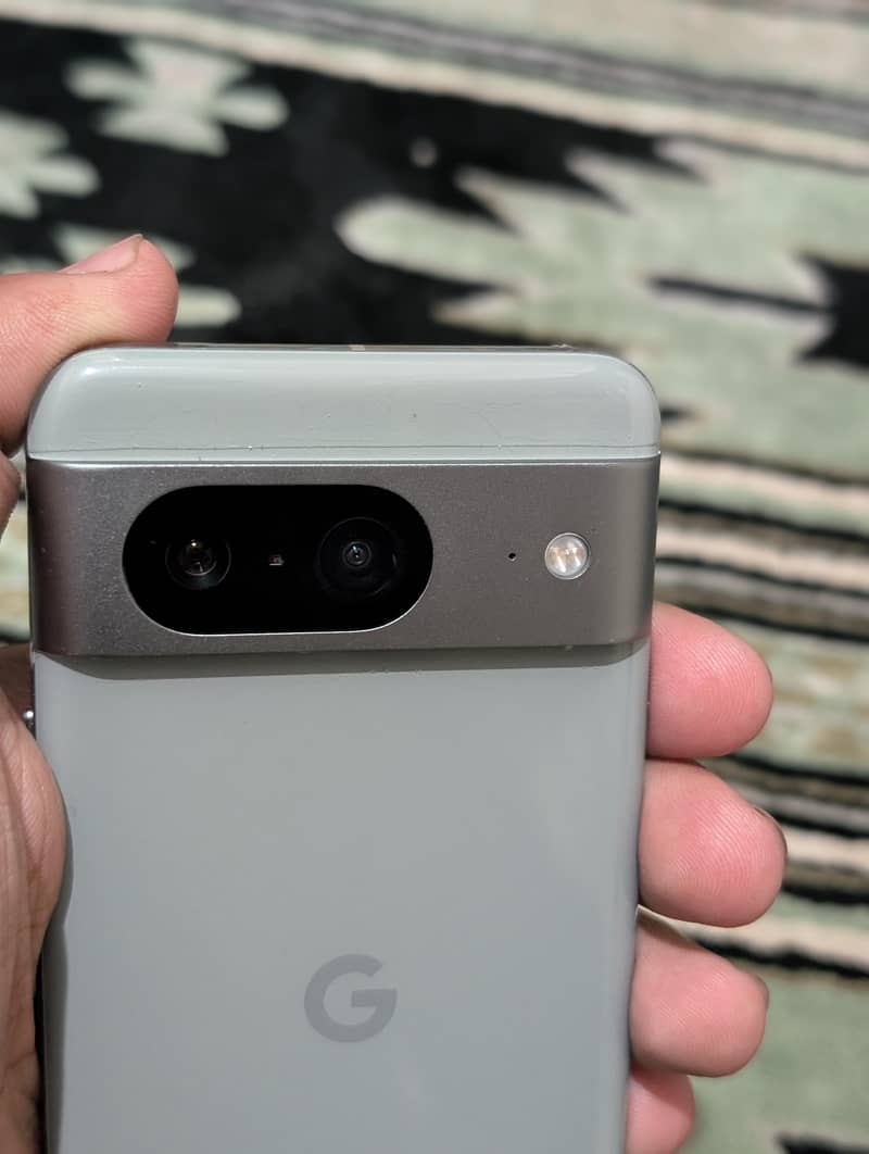 Google Pixel 8 7