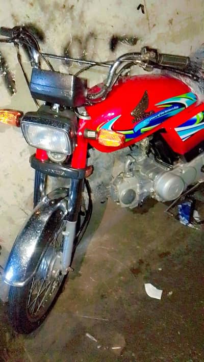 hunda cd 70 2022 modal nambar plat fayel kopy ok peshawar nambar
