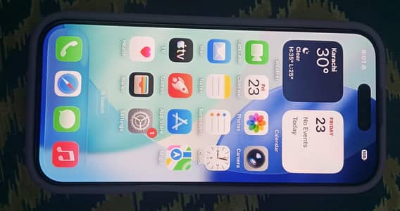 Apple iPhone 17 JV 10/10 condition