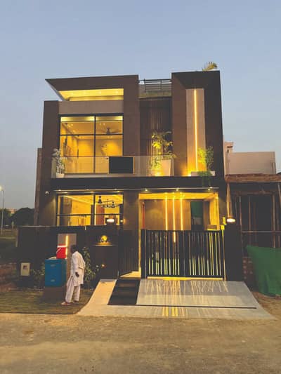 BRAND NEW LUXURY 5 MARLA HOUSE AVAILABLE FOR SALE IN PARK VIEW CITY LHR