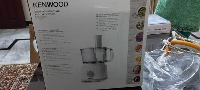 Kenwood Everyday Essentials Food Processor 750W, Model FDP-03