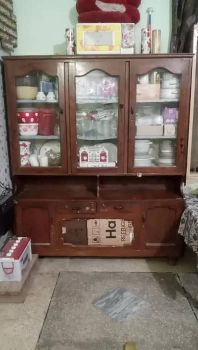 100 percent wooden bartanon wali almari
