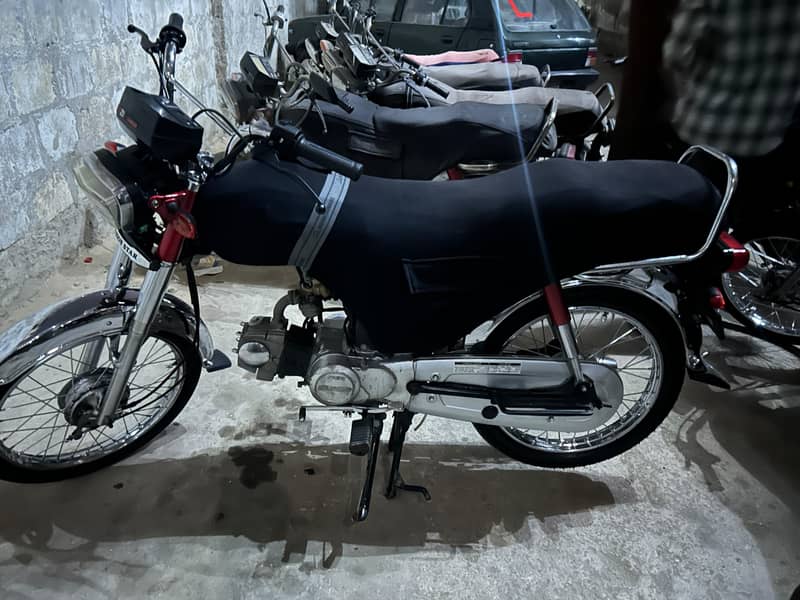 motorcycle cd 70 3