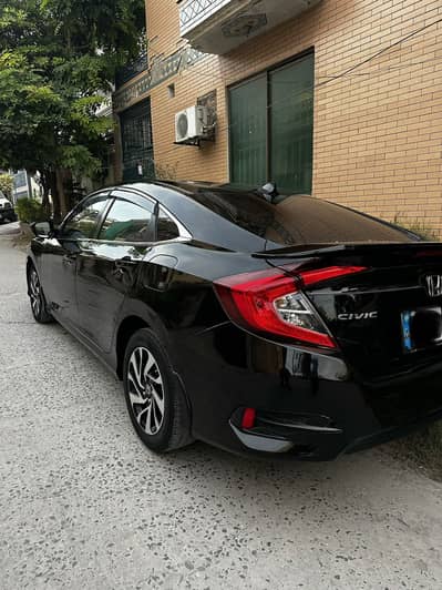 Honda Civic VTi Oriel Prosmatec 2018 UG Red Meter
