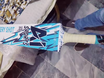 "Sale: AI Sports Bat - 36 Length, 4.6mm Width, 830g Weight"