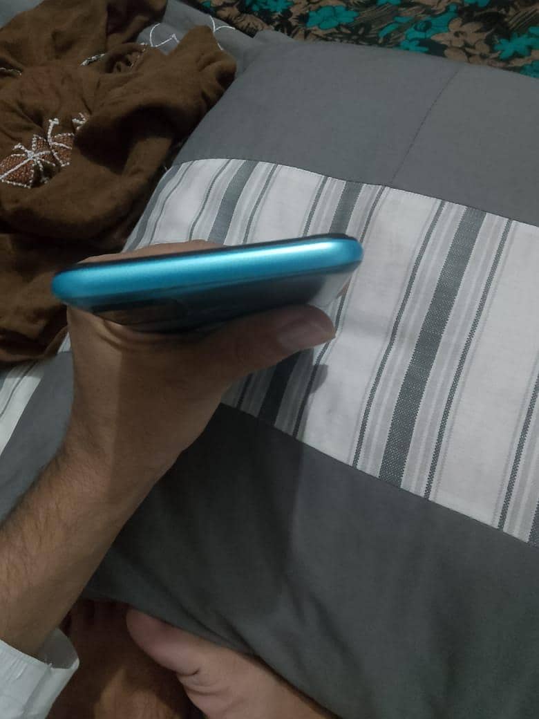 Realme C17 6