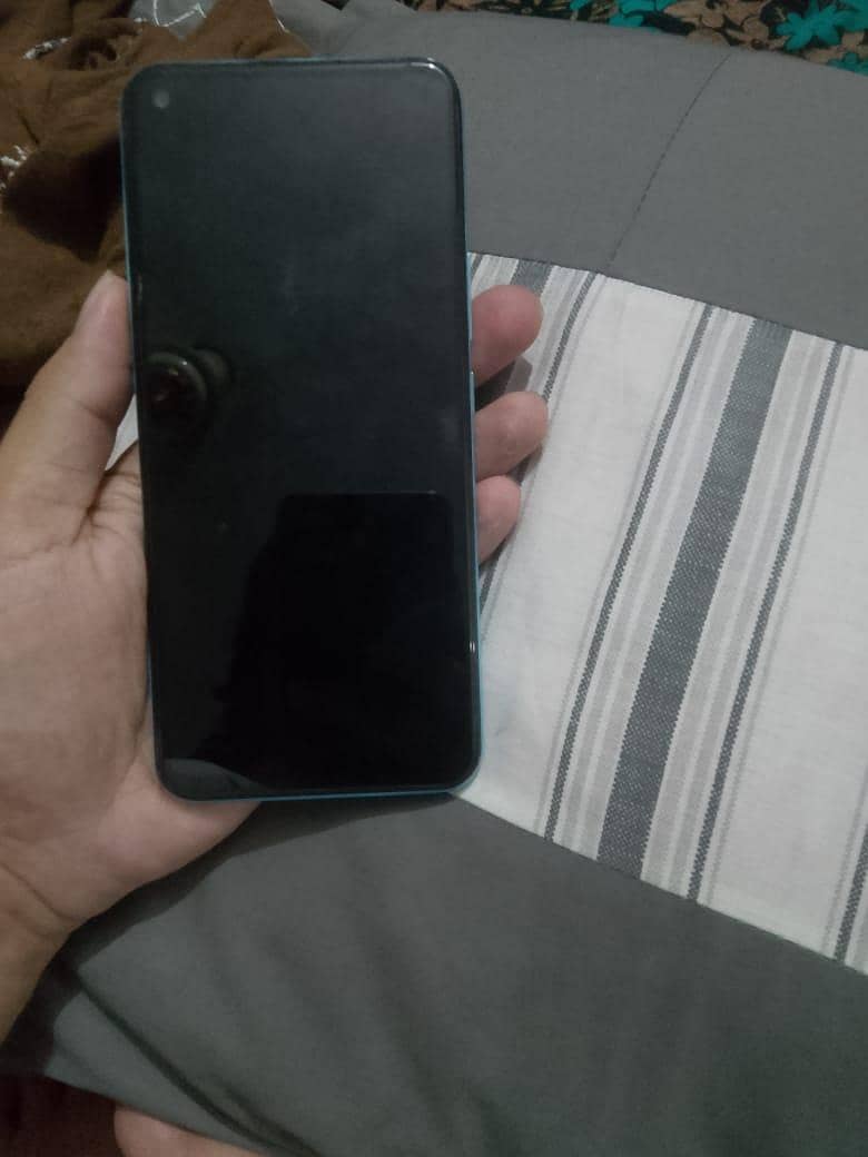 Realme C17 8