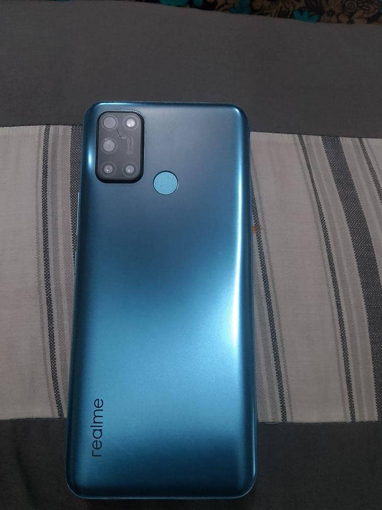 Realme C17 9