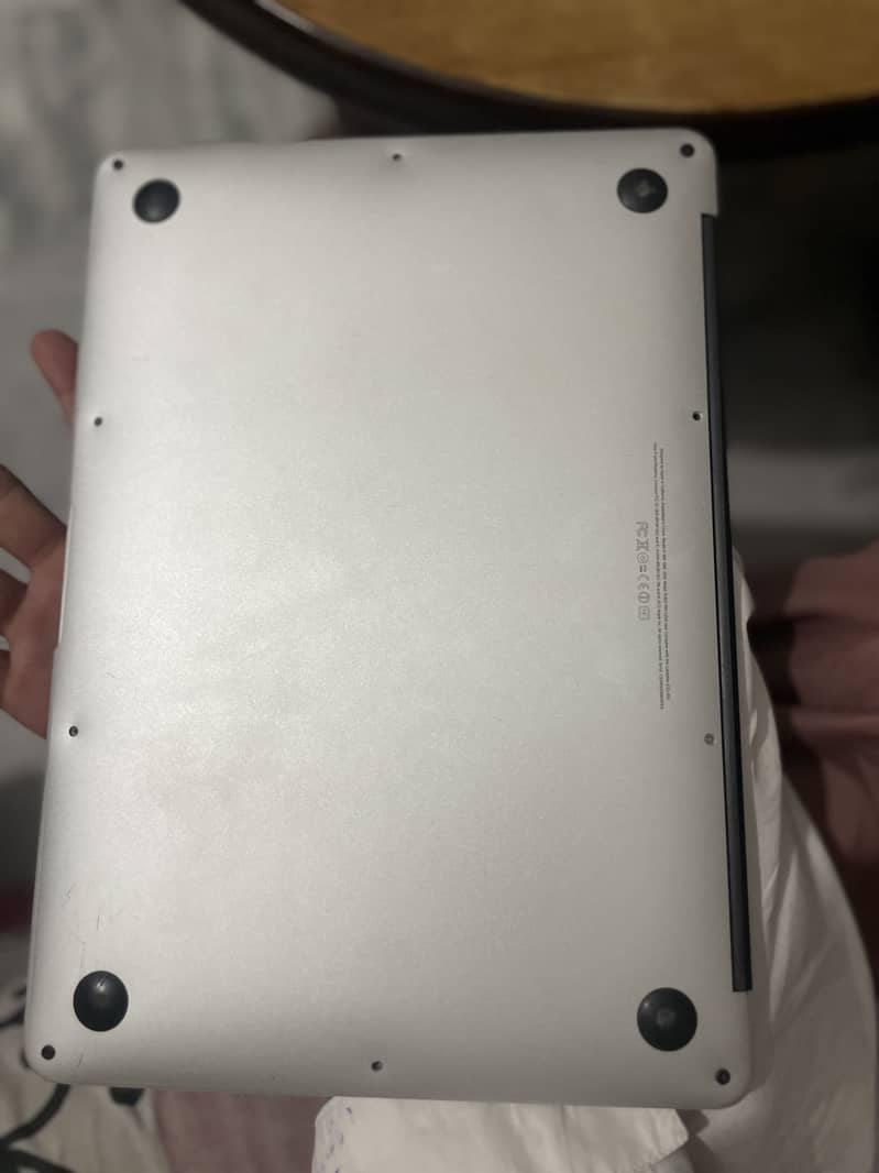 MacBook 4