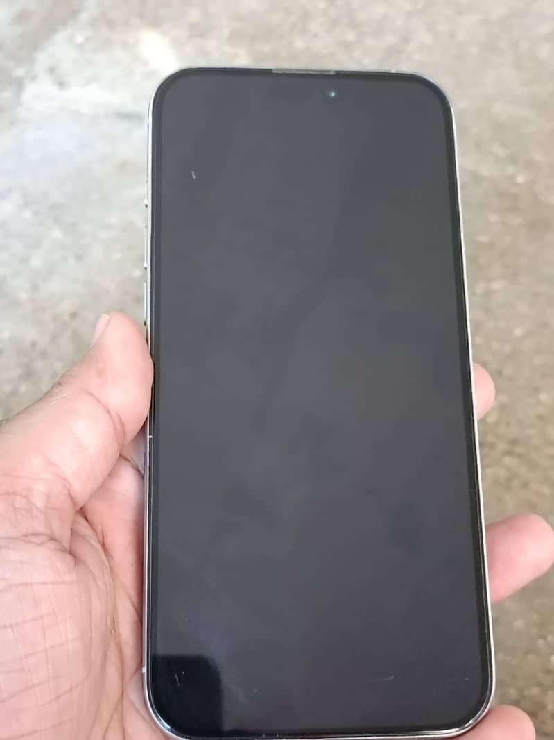 Apple iPhone 16 Pro Max 4