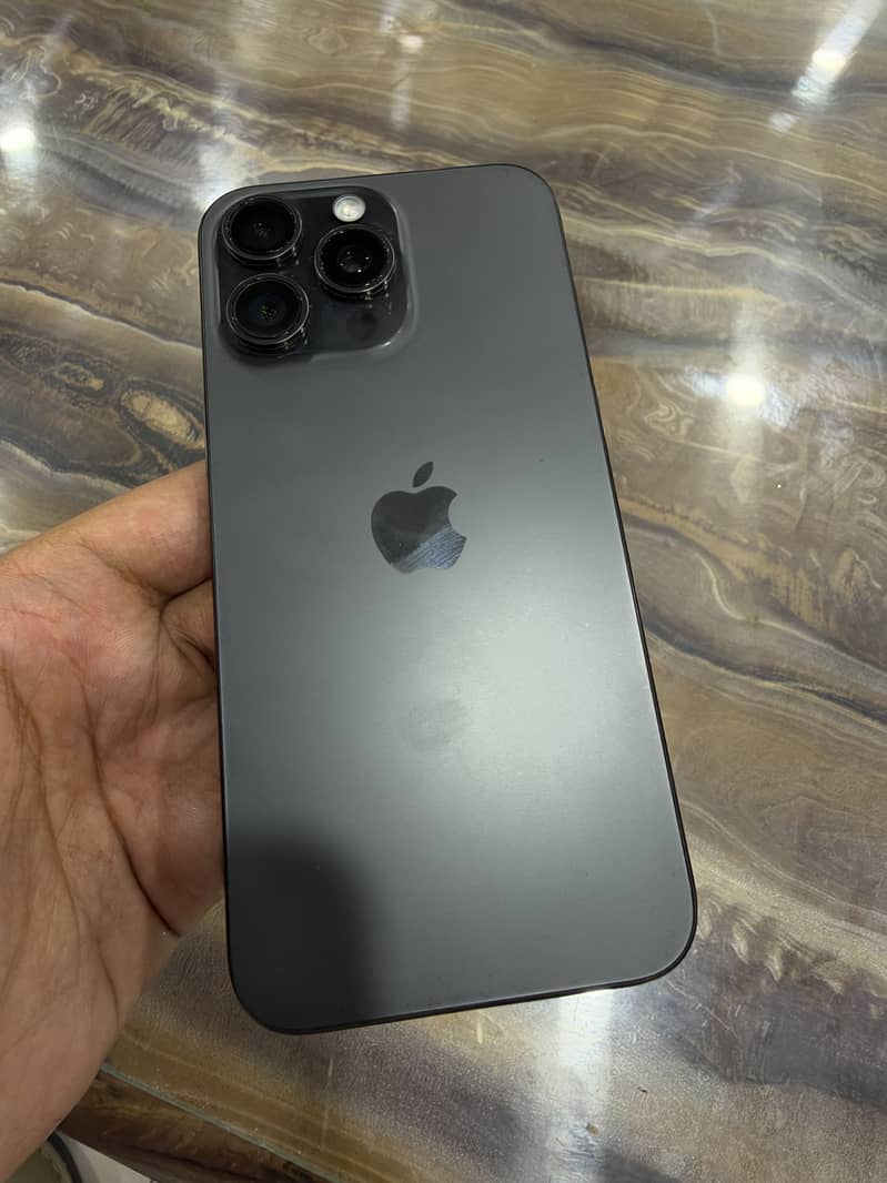 Apple iPhone 15 Pro Max 0
