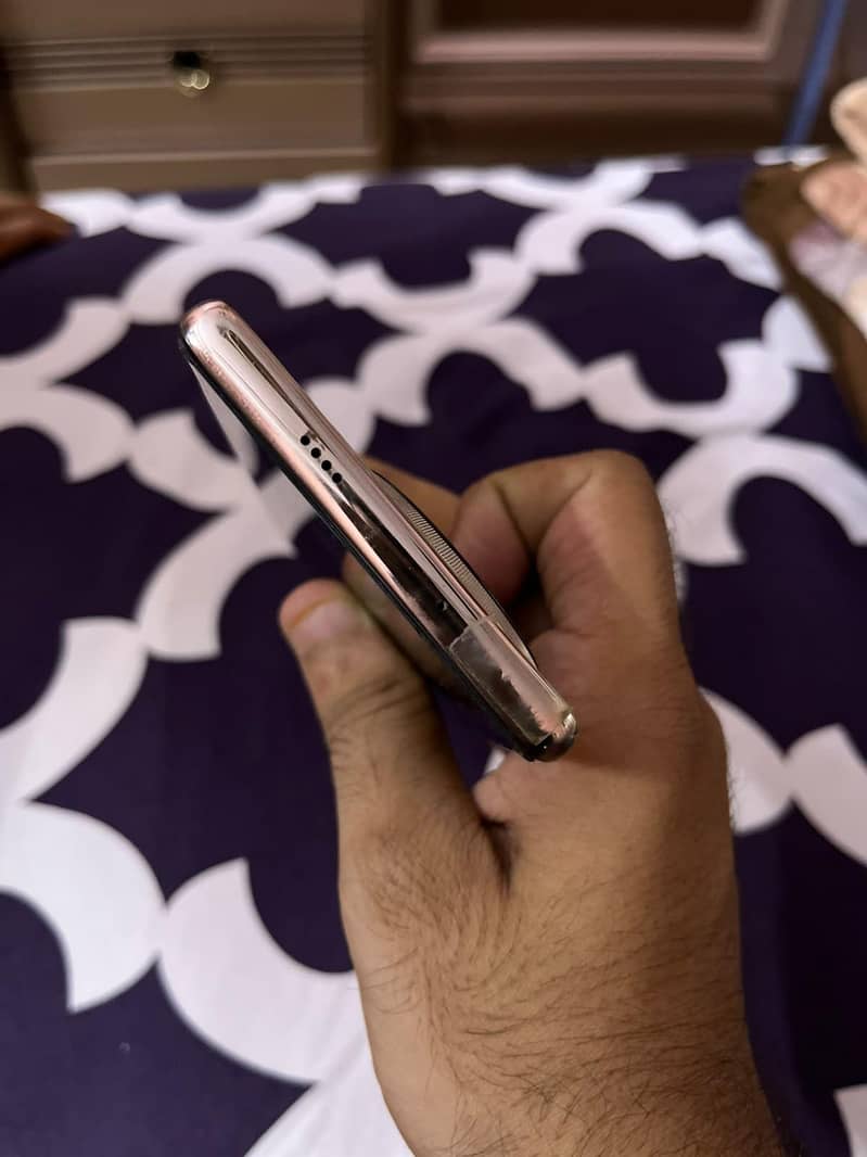 Tecno CAMON 30S 3