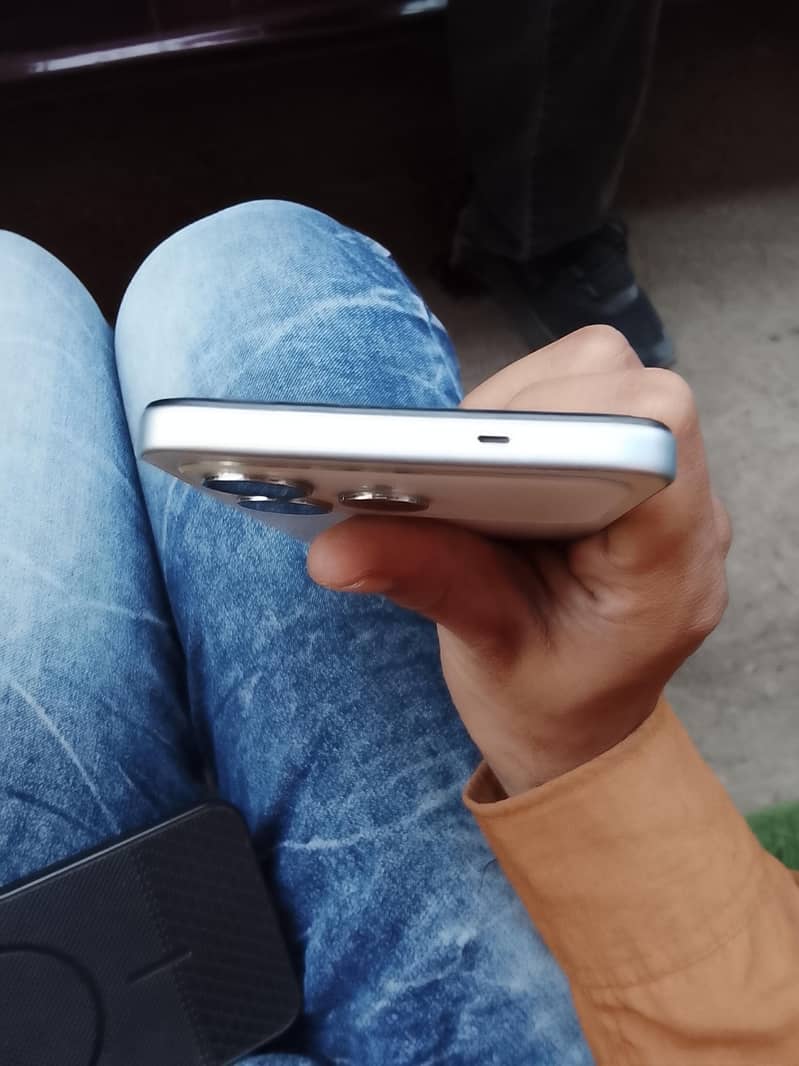 Tecno spark 40 4