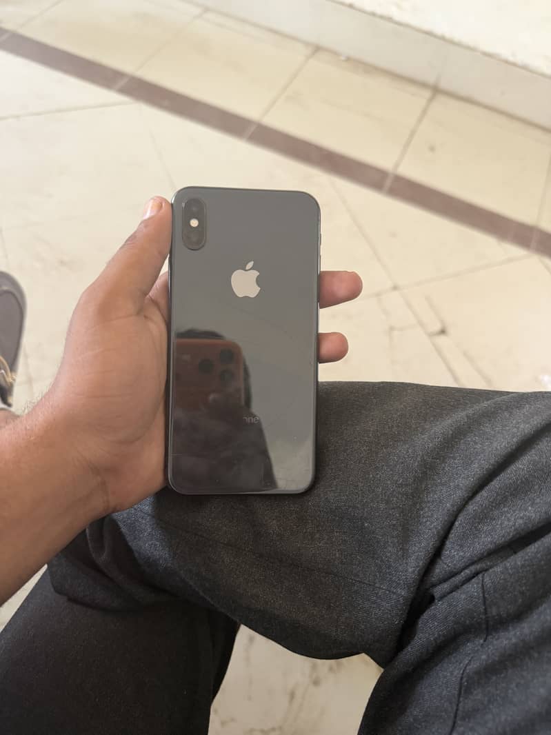 Apple iPhone X 2
