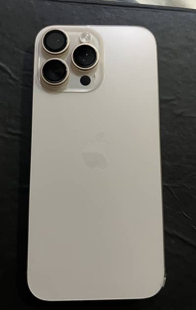 Apple iPhone 16 Pro Max