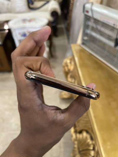 Apple iPhone XS