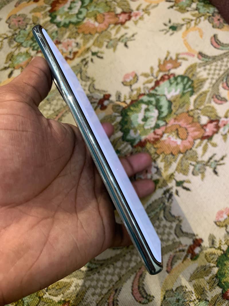 Infinix Zero 40 9
