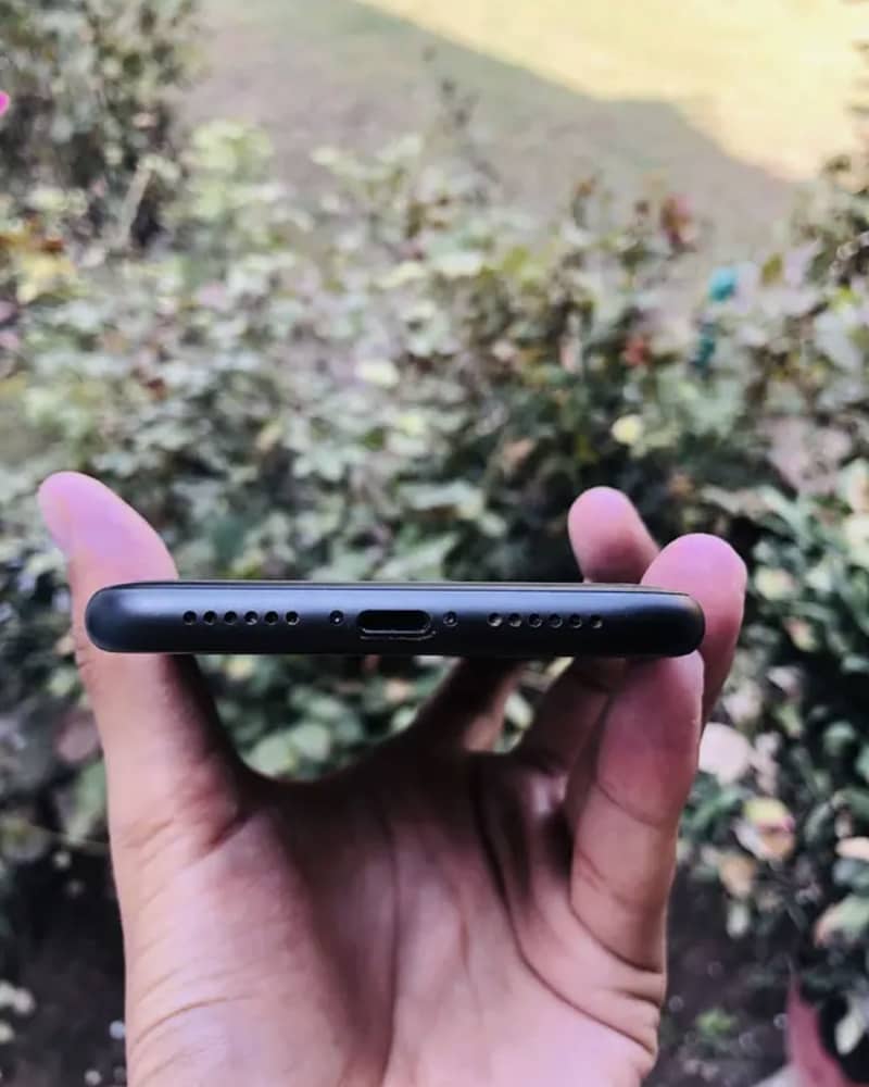 Apple iPhone 11 1