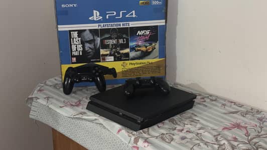 Ps4 slim 500 gb 10/10