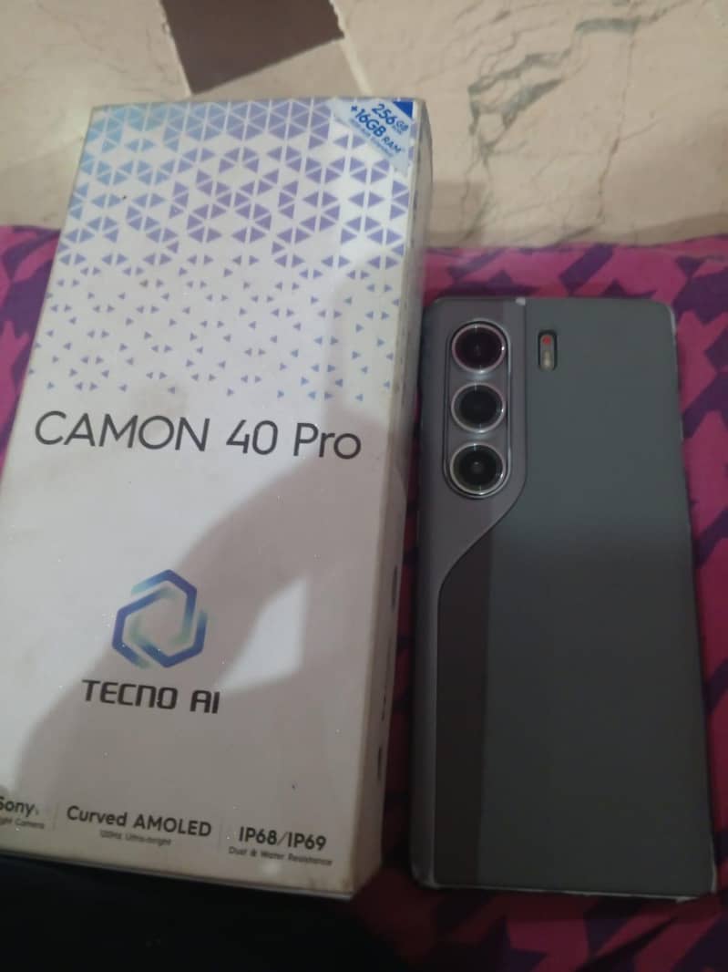 Tecno CAMON 40 Pro 6