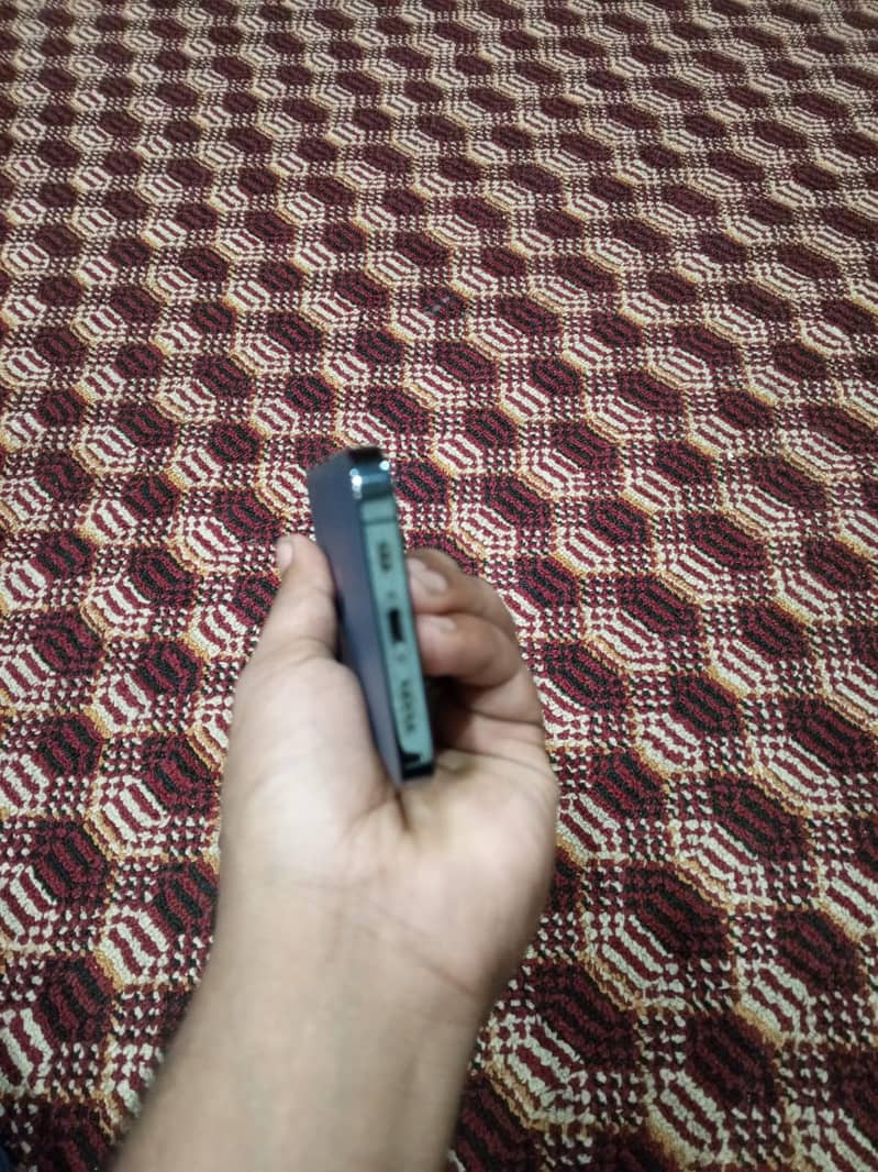 Apple iPhone 12 Pro 6