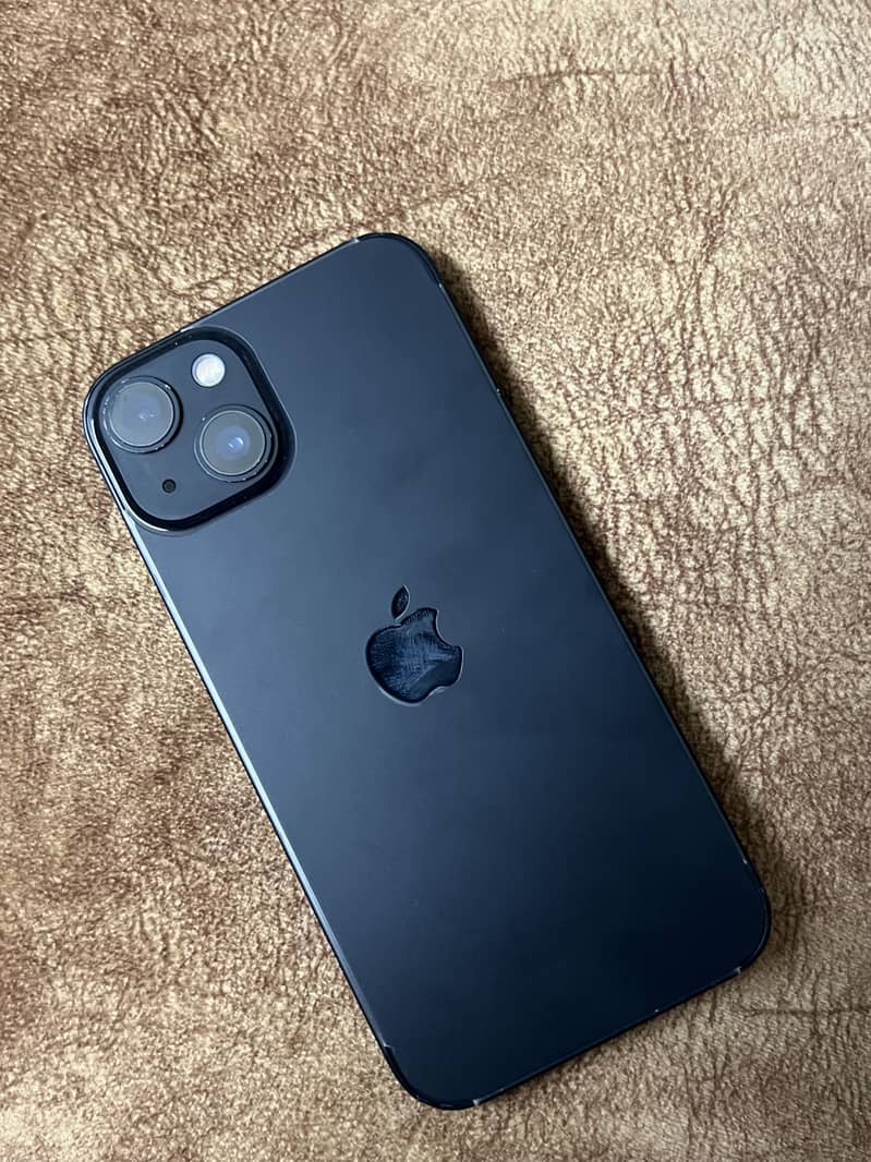 Apple iPhone 13 0