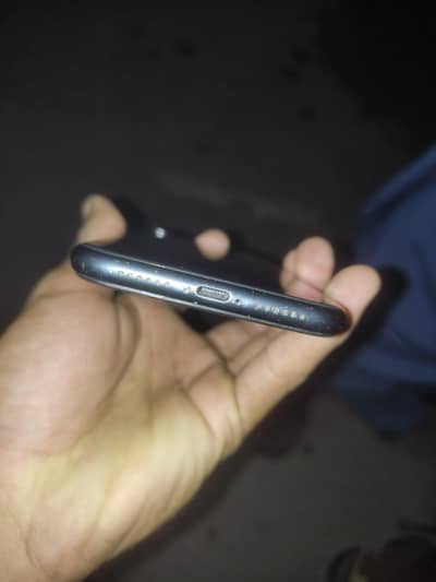 Apple iPhone XR