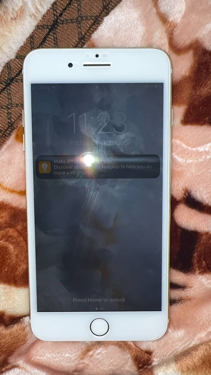 Apple iPhone 7 Plus 1