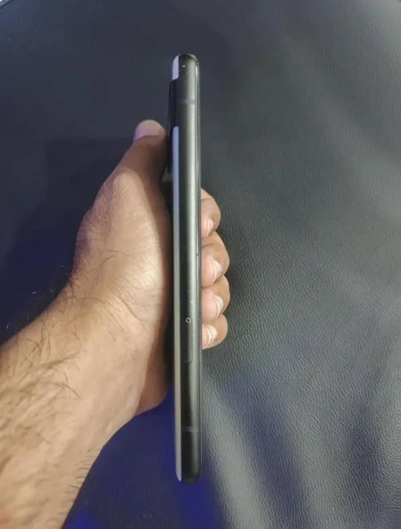 Google pixel 6A 4