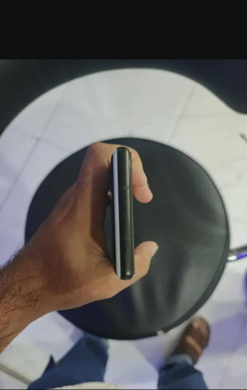 Google pixel 6A 5