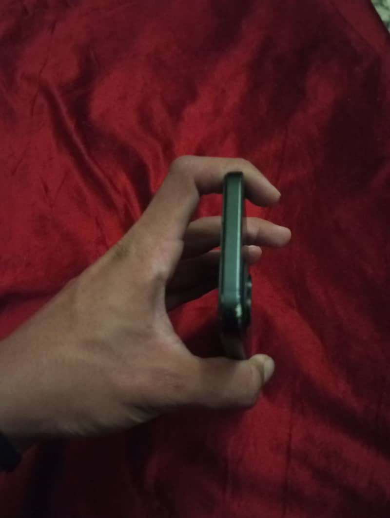 Apple iPhone 15 plus 2