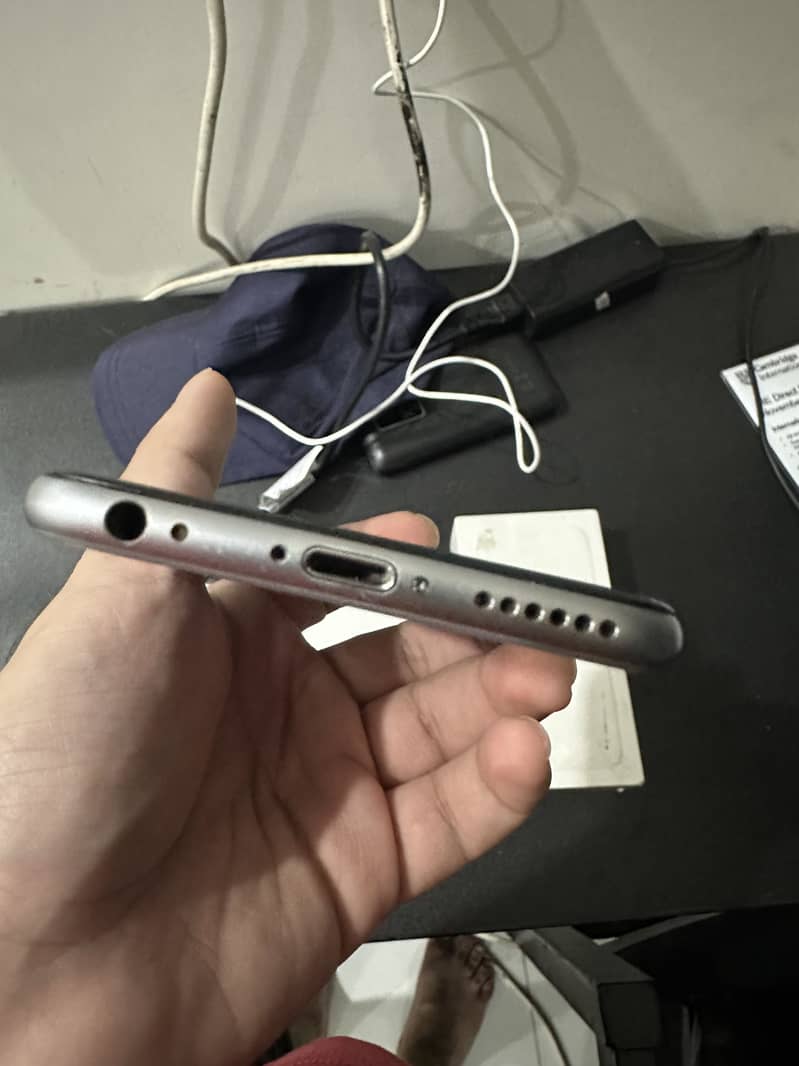 Apple iPhone 6 5