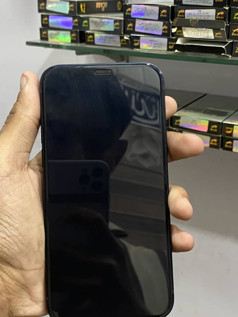 Apple iPhone 12 7
