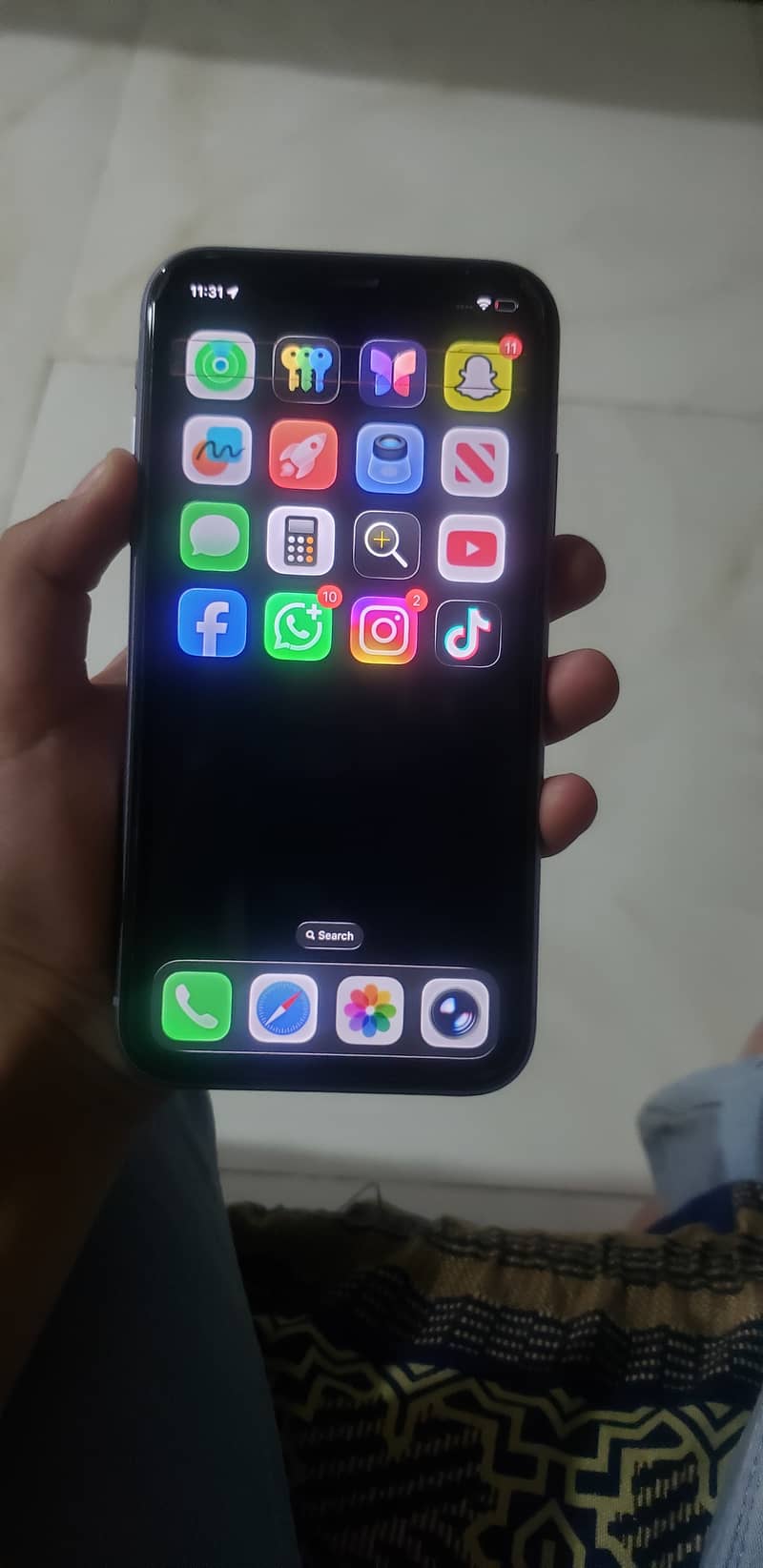 Apple iPhone 11 5