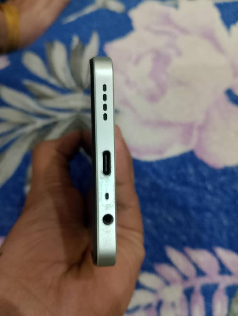 Realme Note 60x 2